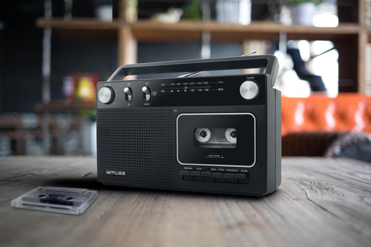 Muse M-152RC draagbare radio en cassetterecorder